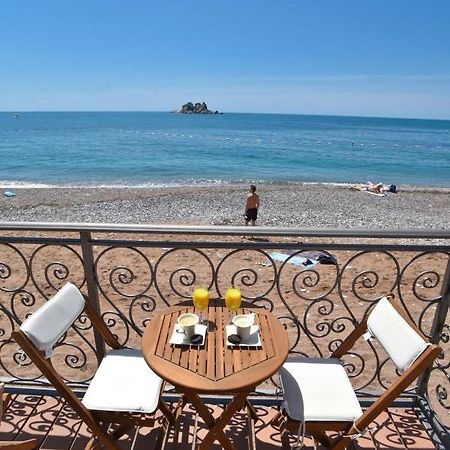 Beach House Petrovac Екстериор снимка
