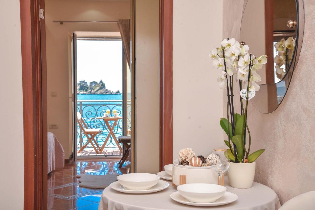Beach House Petrovac Екстериор снимка