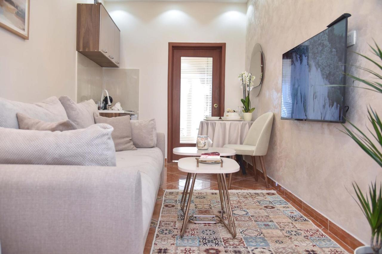 Beach House Petrovac Екстериор снимка