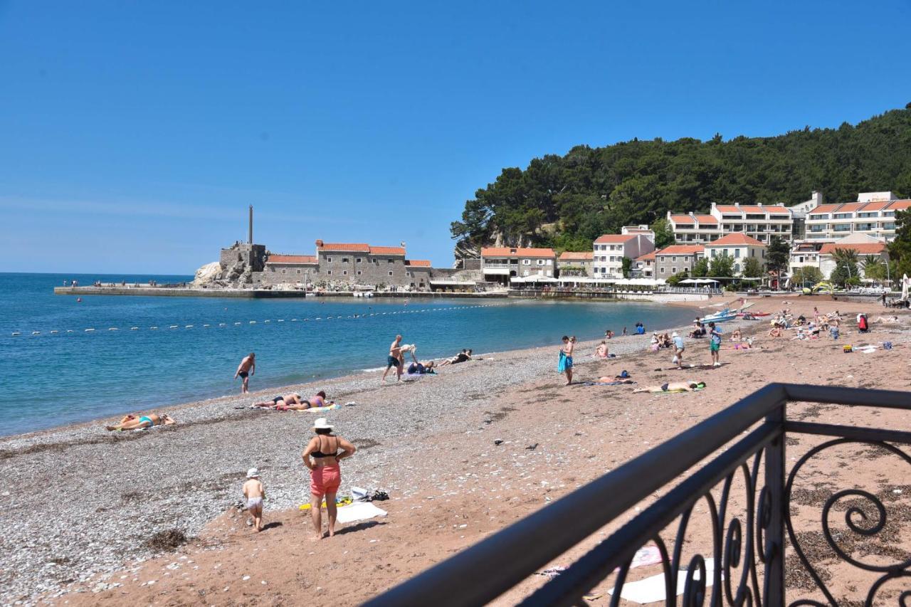 Beach House Petrovac Екстериор снимка